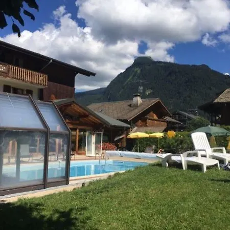 Hotel Les Menuires Les Bruyeres Отель