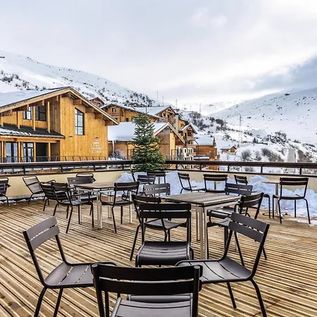 Les Bruyeres فندق 3*