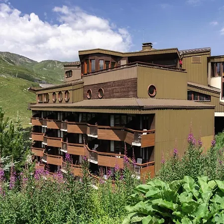 Отель Hotel Les Menuires Les Bruyeres