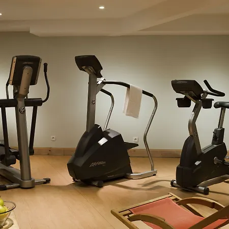 Hotel Les Bruyeres 3*