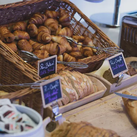 Les Bruyeres Hotel 3*