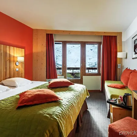 Отель Les Bruyeres 3*